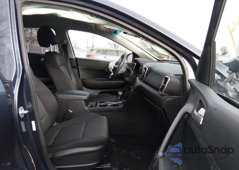 2019 Kia Sportage Lx z USA, uszkodzony, nr VIN KNDPMCAC5K7617854